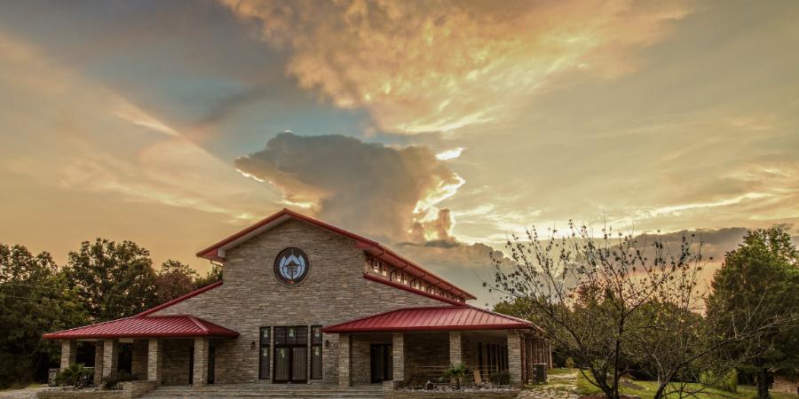 ACI Building Systems Installed Standing Seam Roof - Image courtesy of https://www.acibuildingsystems.com/