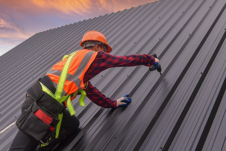 GNMC Roof being installed by contractor - Image courtesy of https://gnmcusa.com/