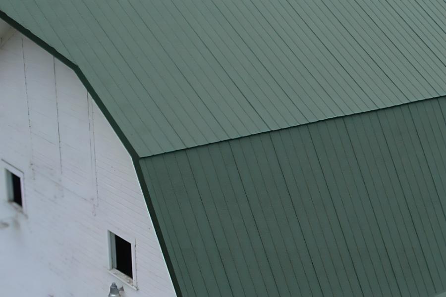 Nu-Ray Metals Roofing installed on barn - Image courtesy of https://www.nuraymetals.com/